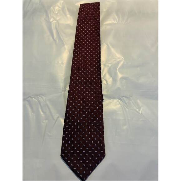 Club Room Other - Club Room Men's Burgundy Silk Tie with Small Geometric Motifa